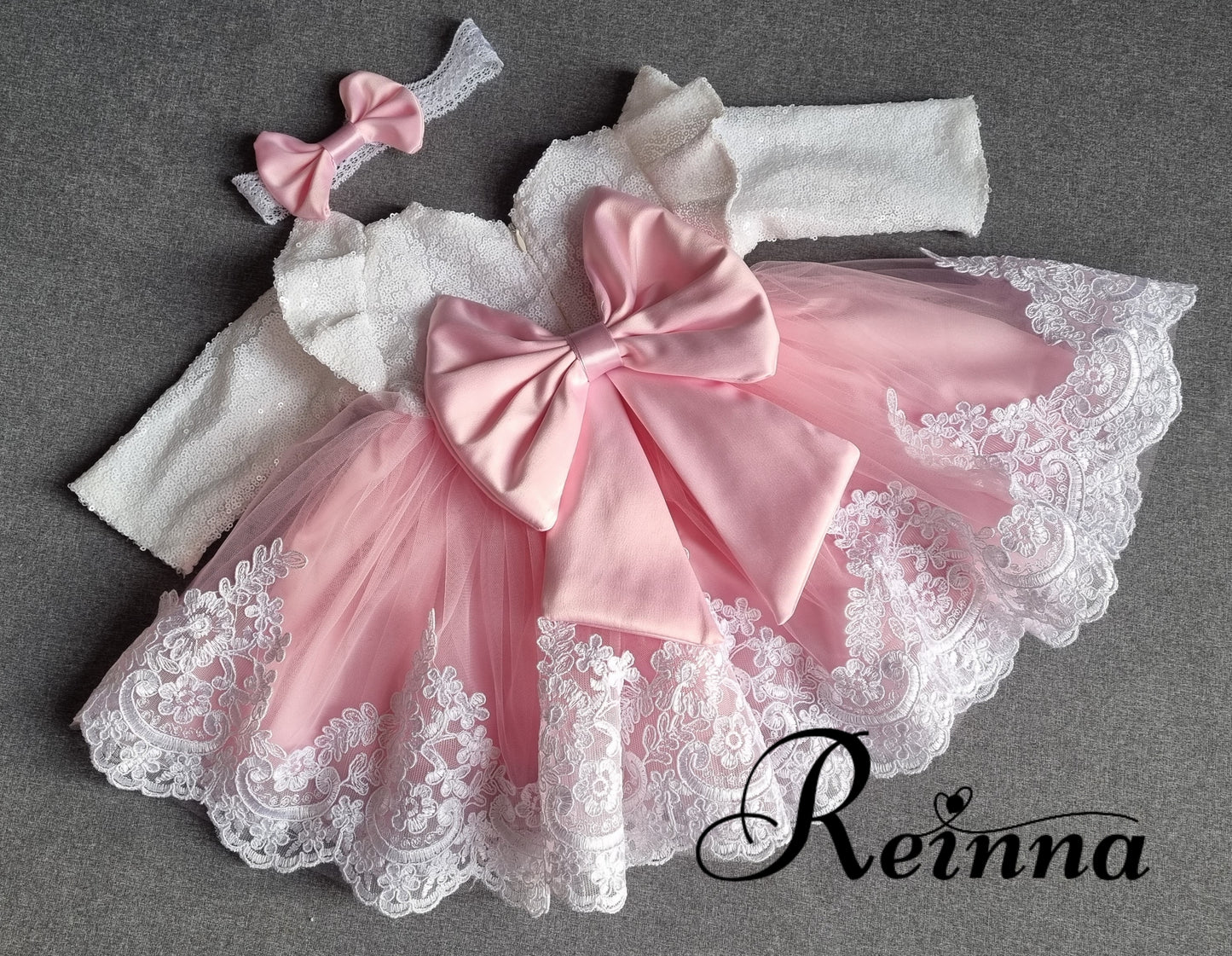 Rochie cu paiete Botez