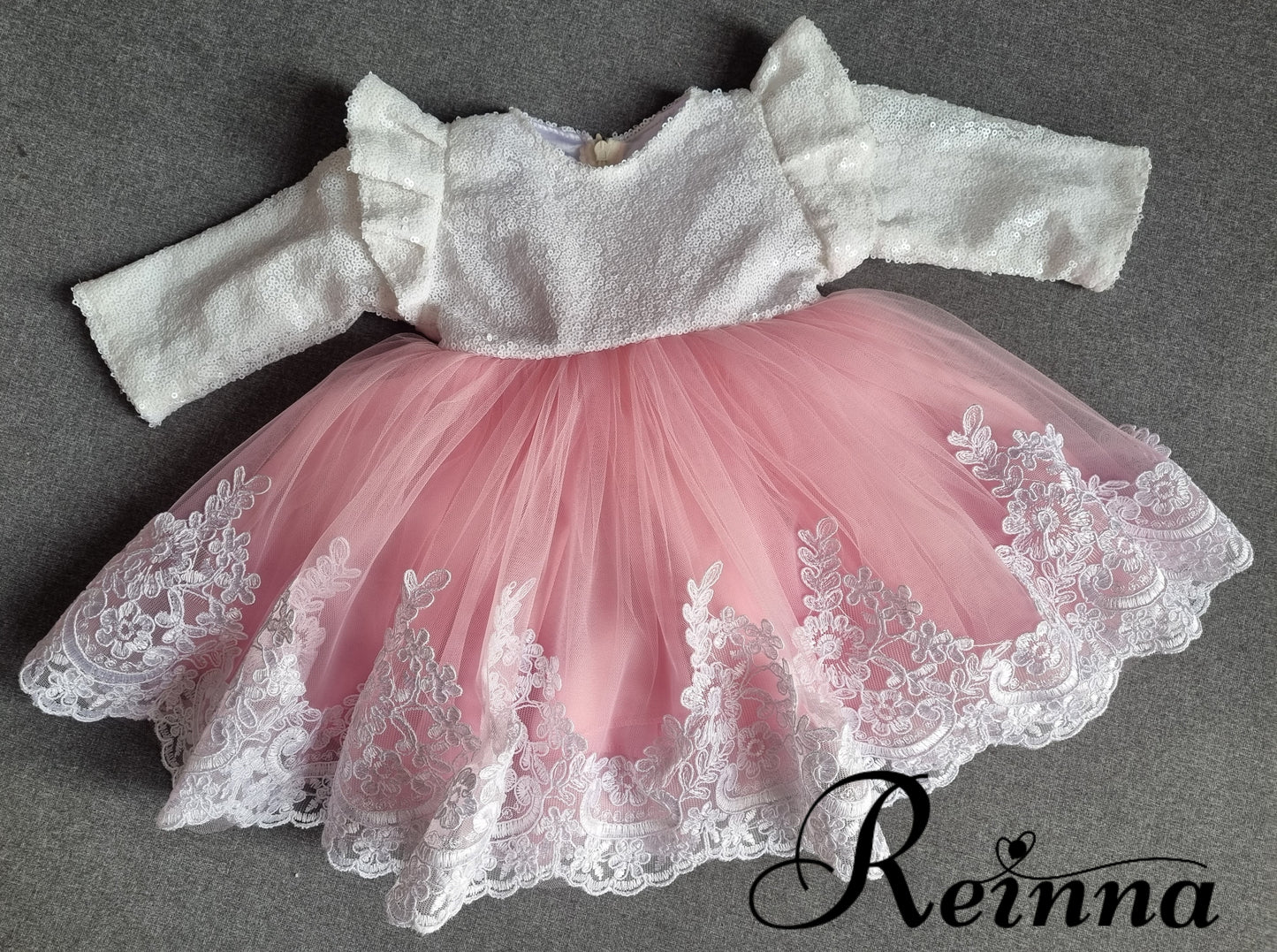 Rochie cu paiete Botez