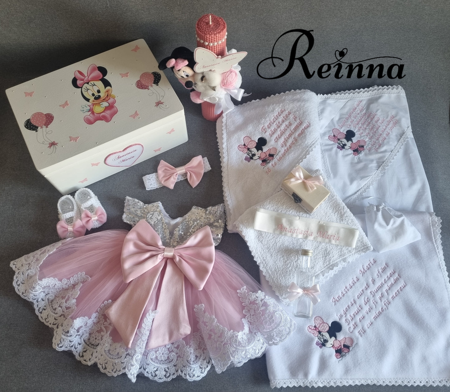 Trusou botez Minnie Roz