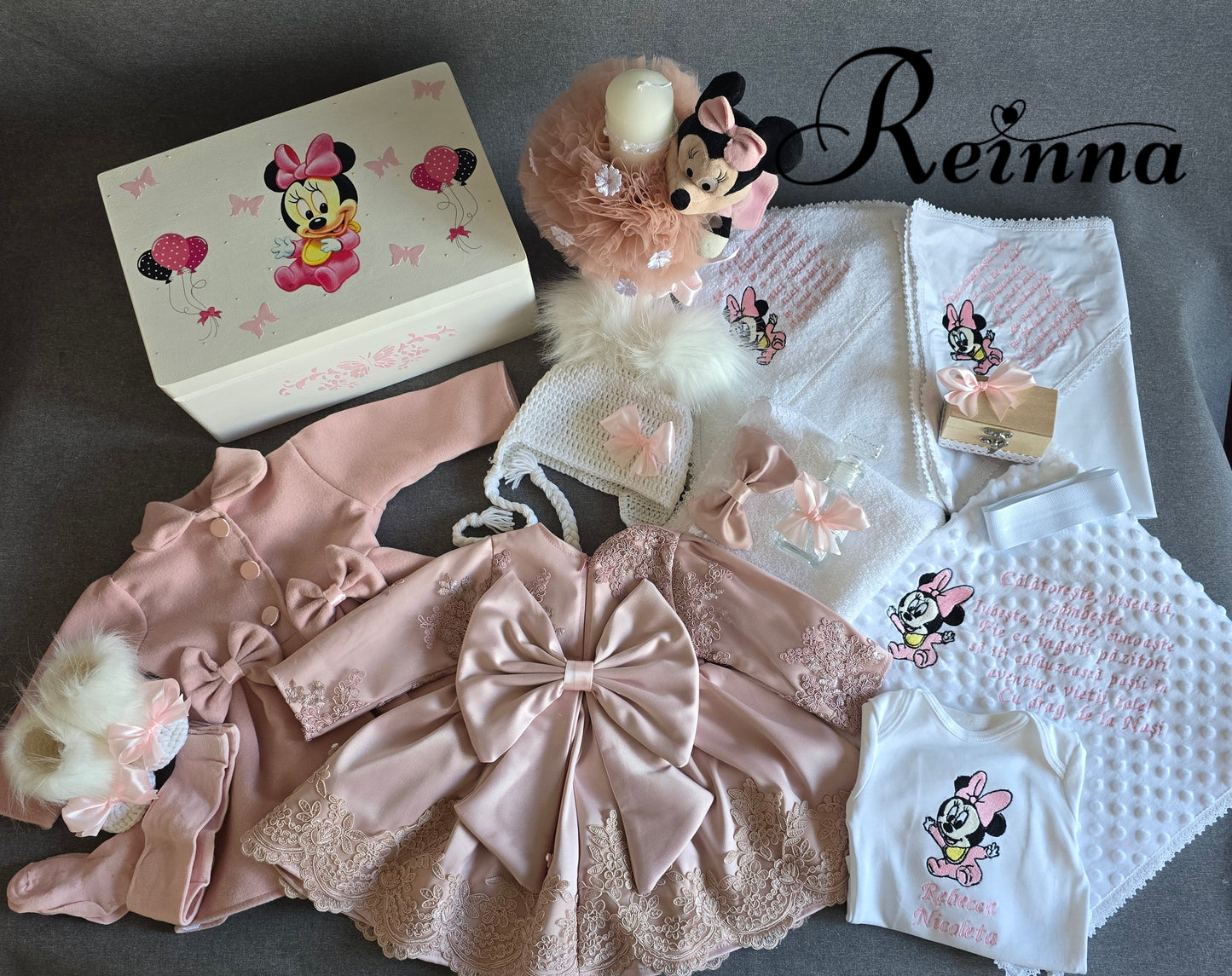Trusou botez fetite, roz prafuit