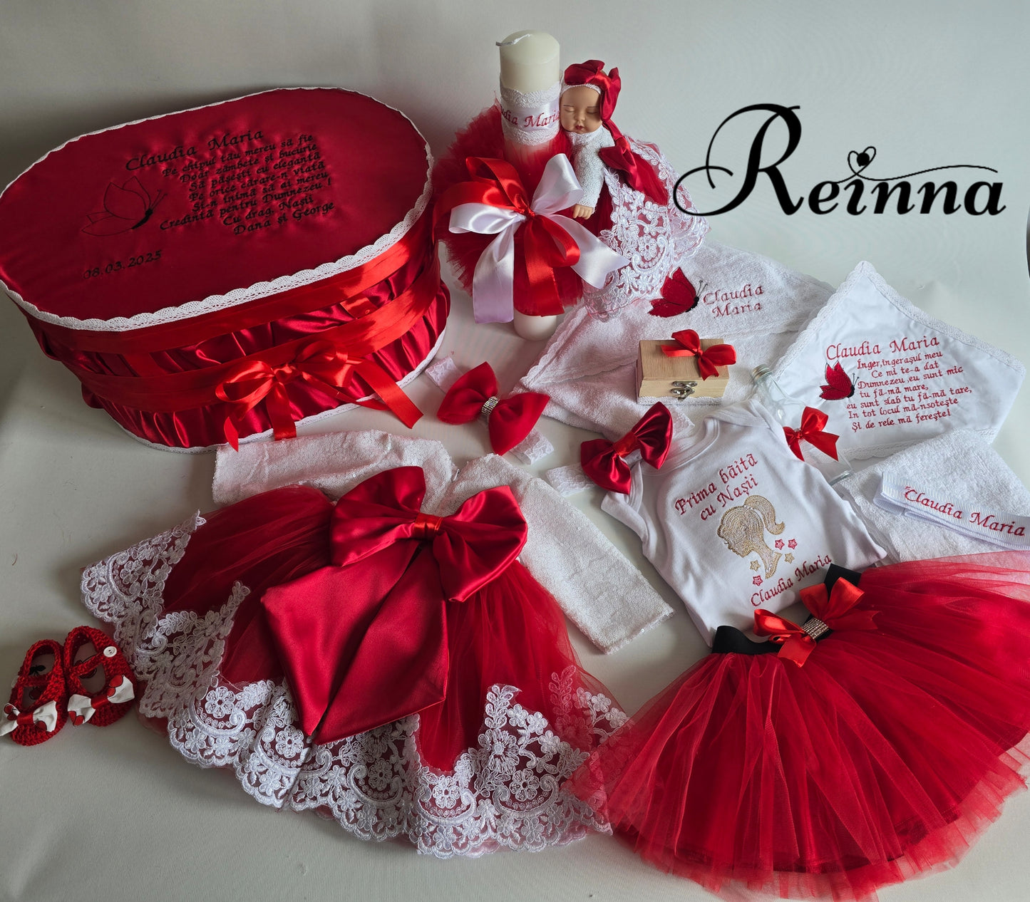 Trusou Botez Fetiță cu Rochiță și Accesorii Brodate